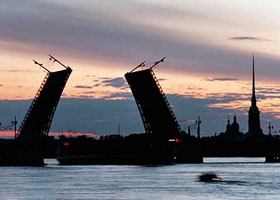 Петербург оказался в десятке самых популярных туристических направлений